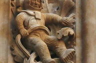 西班牙1100年前教堂发现神秘太空人浮雕,揭秘伊诺尼马斯大教堂的时空之谜”