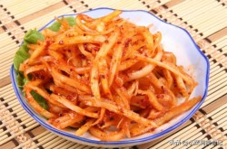 蒜苔炒鸡蛋甲流来势汹汹提醒大家要少吃猪肉和生姜多吃这4样安稳过春节！