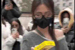 娱乐吃瓜爆料直播在哪看,娱乐吃瓜爆料一手掌握